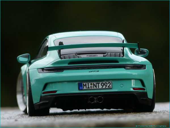 1:18 Porsche 911 GT3 MintGrün Edition 400 pcs / DIeCast Car + OVP